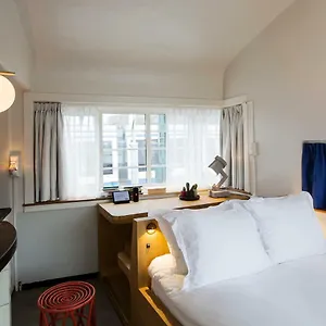 https://sweets-kinkerbrug.thehaguehotels.net